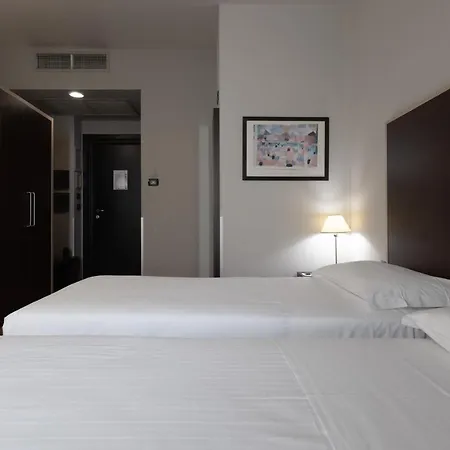 Hotel Art Olympic 4*