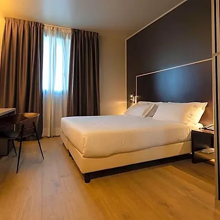 Art Olympic Hotel 4*