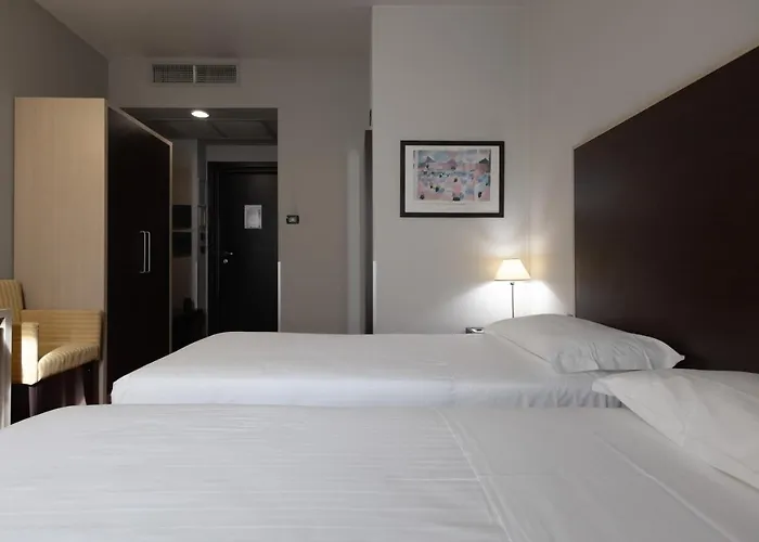 Hotel Art Olympic 4*